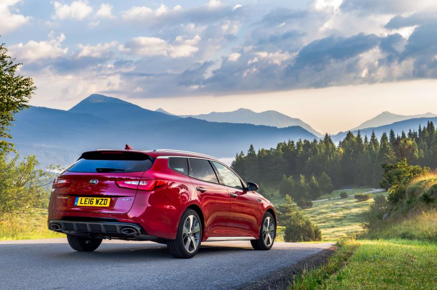  Kia Optima Sportswagon GT Line 2016 года  (UK) (фото 7 из 31)